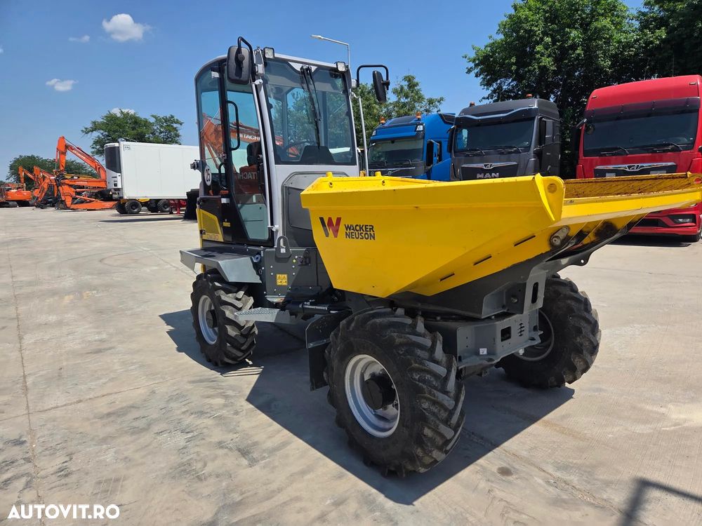 Wacker DUMPER 3 TONE, basculare LATARALA, CABINA cu aer conditionat, 2023, EX DEMO cu 152 ore, anv 98% ok, motor Perkins 50CP, lungime 3,7m, inaltime 2,8m, latime 1,8m, Masa operationala 5,8t, masa propie 2,8t, leasing 4 ani-CA NOU-PROMOTIE 26.900Eur+Tva - 9