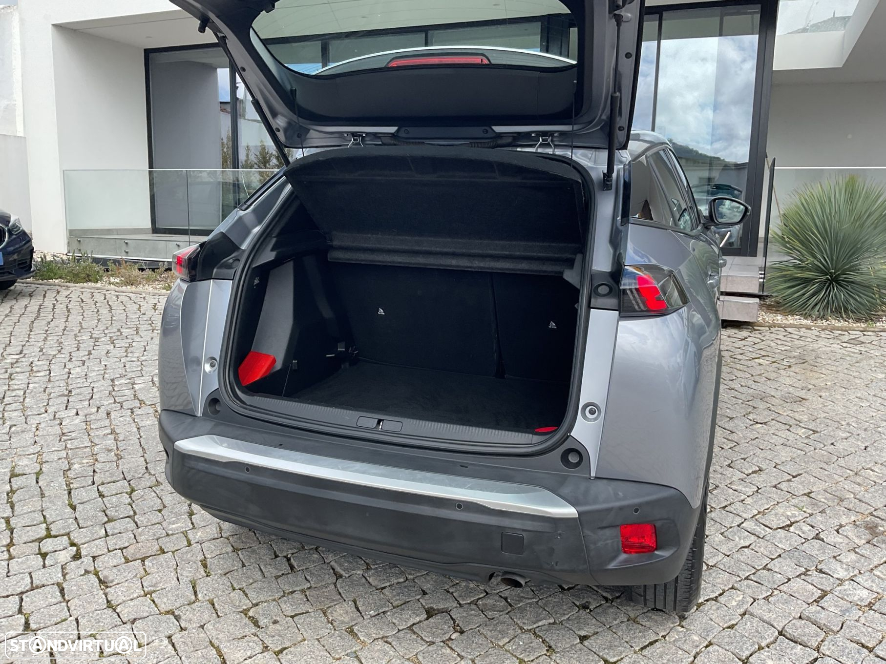 Peugeot 2008 1.2 PureTech Active Pack - 15
