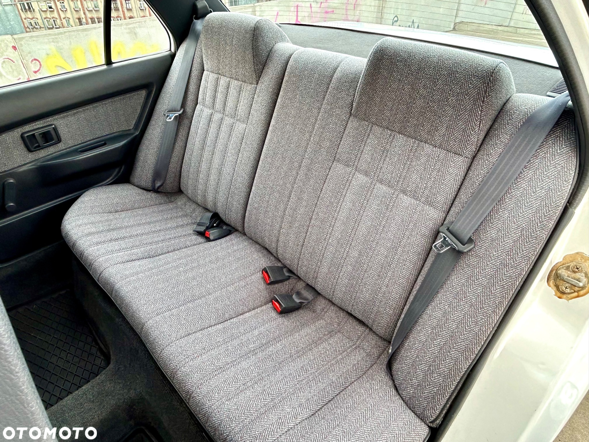 Toyota Corolla 1.3 XL - 11