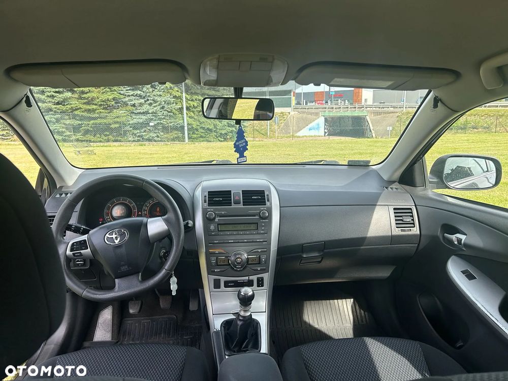 Toyota Corolla 1.6 Prestige - 5