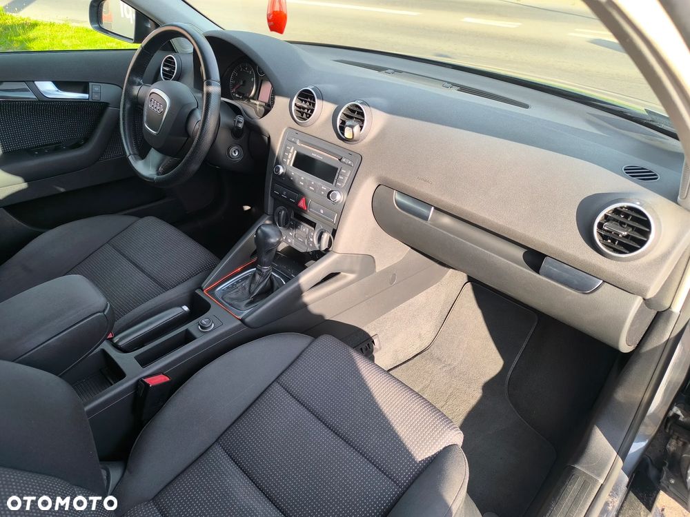 Audi A3 Sportback 1.6 S tronic Ambition - 16
