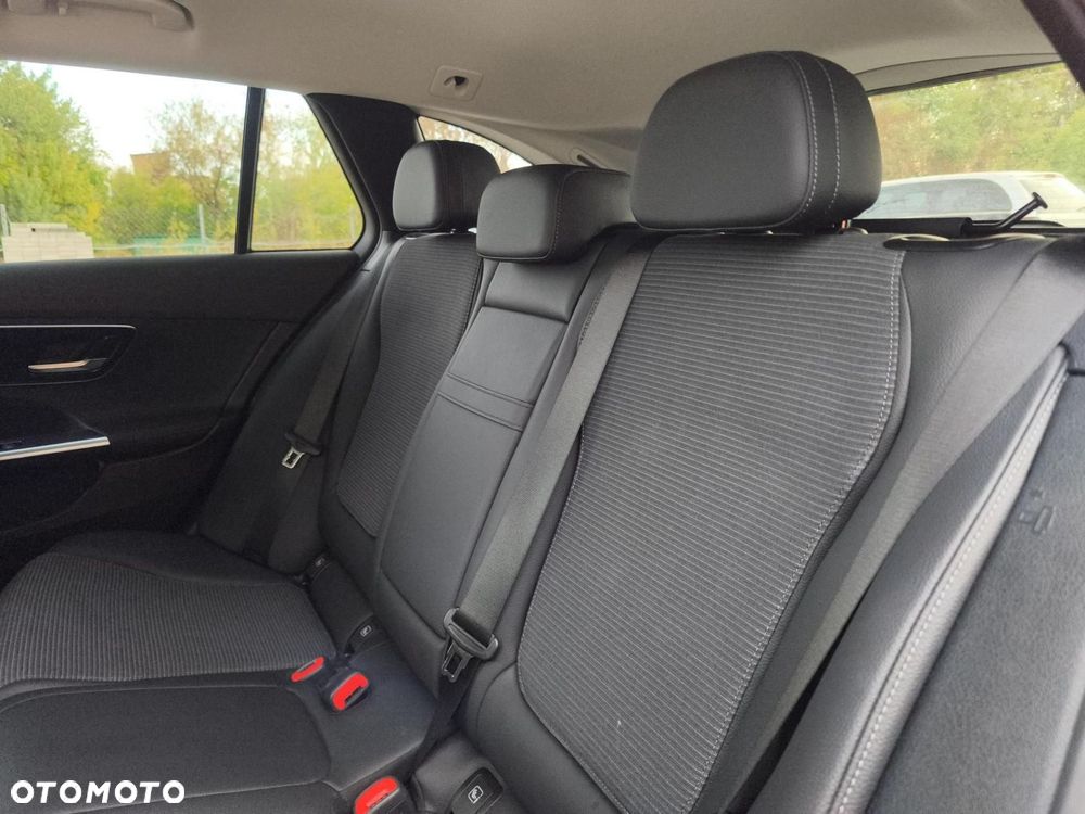 Mercedes-Benz Klasa C - 22