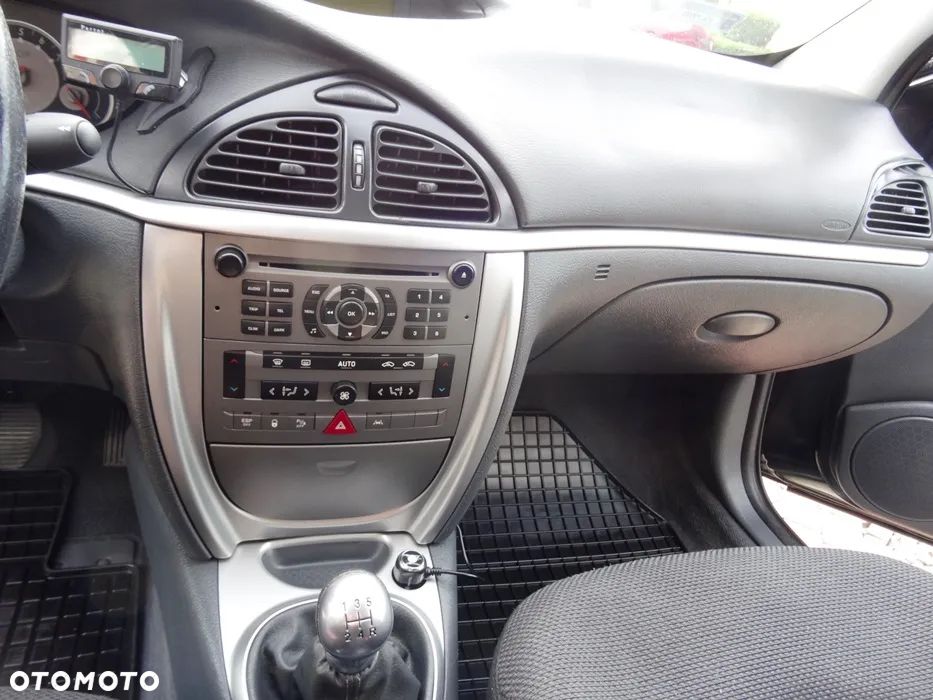 Citroën C5 II 2.0i 16V Exclusive - 23