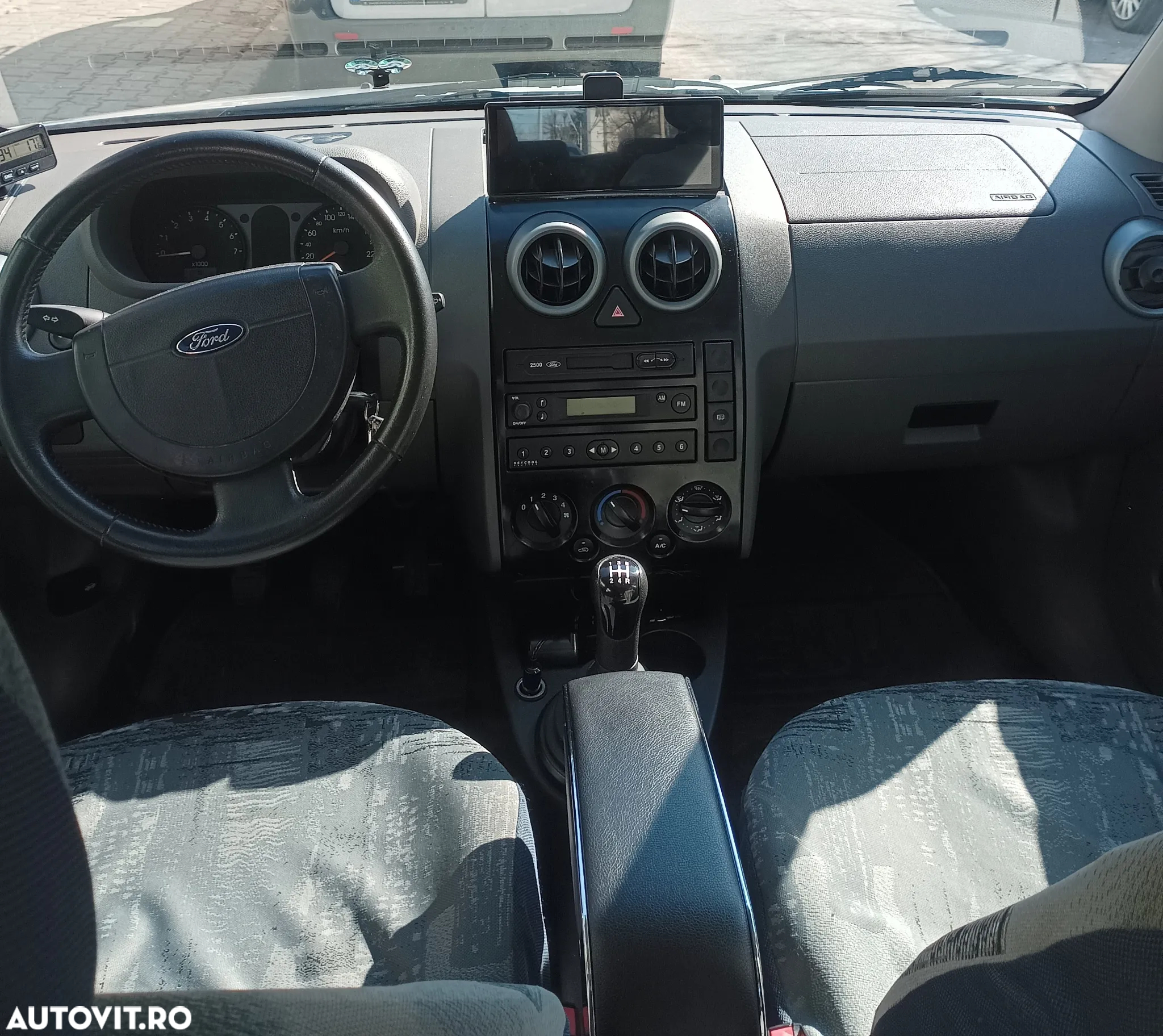 Ford Fusion - 4