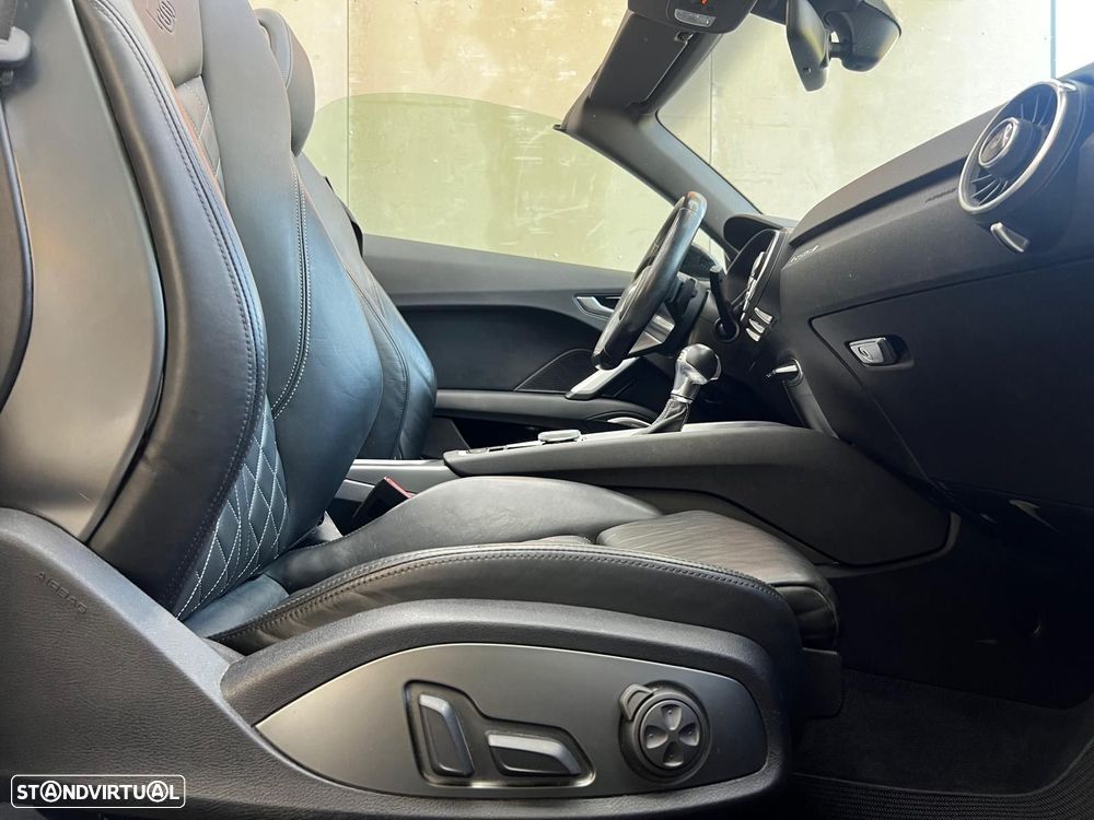 Audi TTS Roadster 2.0 TFSi quattro S Tronic - 15