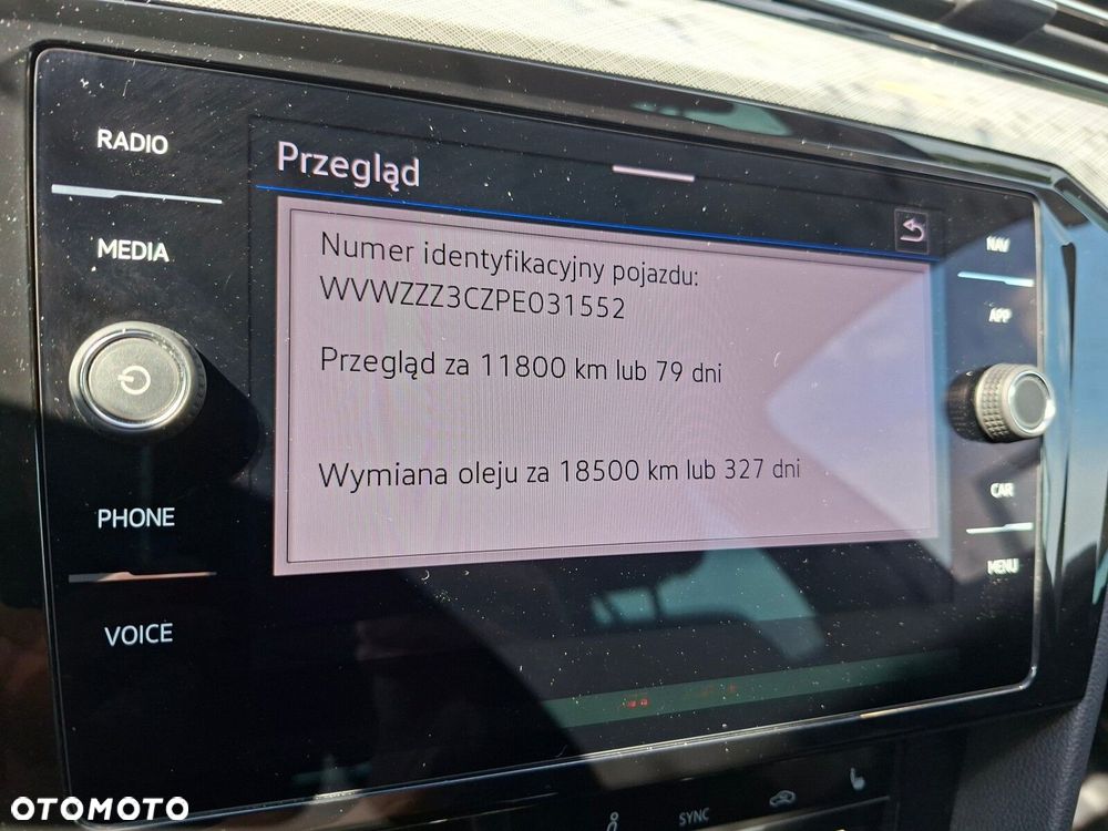 Volkswagen Passat - 27