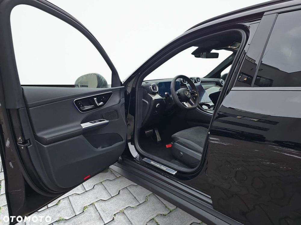 Mercedes-Benz GLC 220 d mHEV 4-Matic AMG Line - 11
