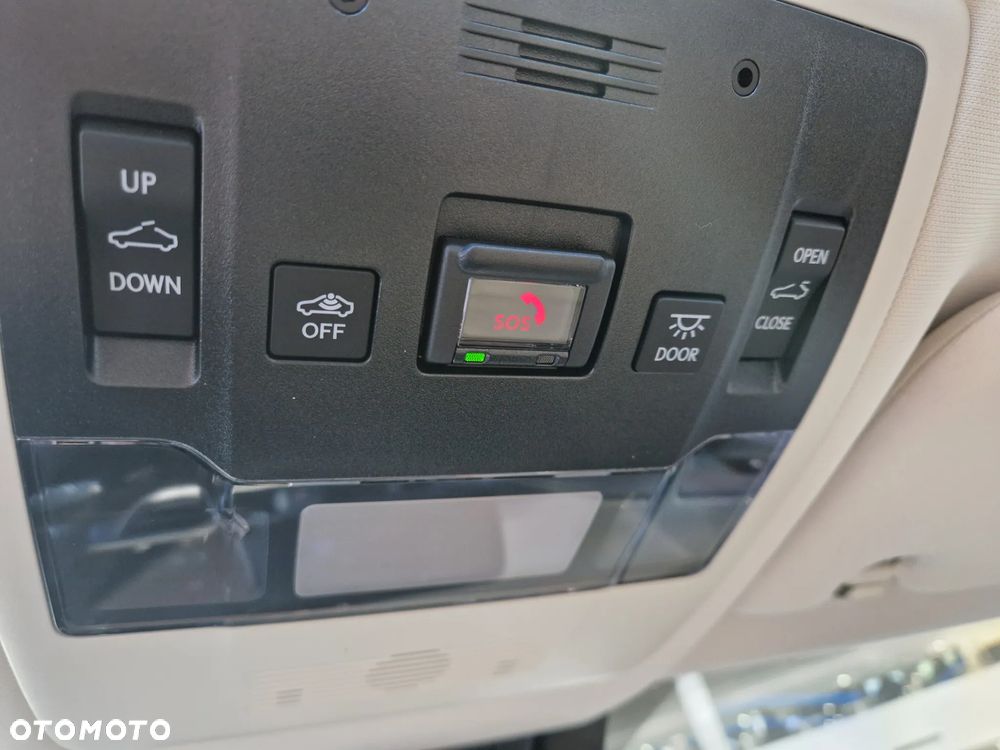 Lexus UX 300h Prestige - 17