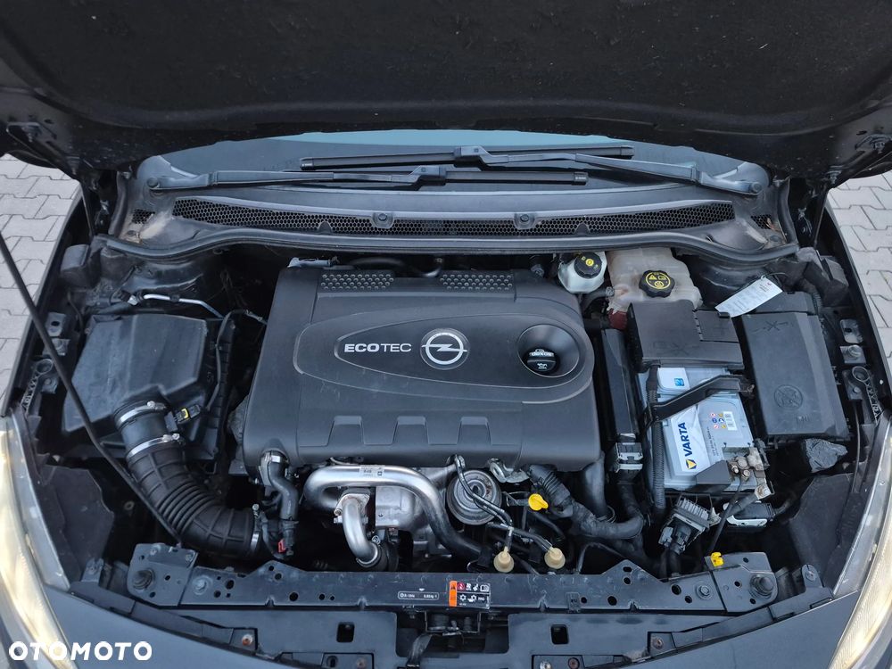 Opel Astra 2.0 BiTurbo CDTI DPF ecoFLEX SportsTourer St - 27