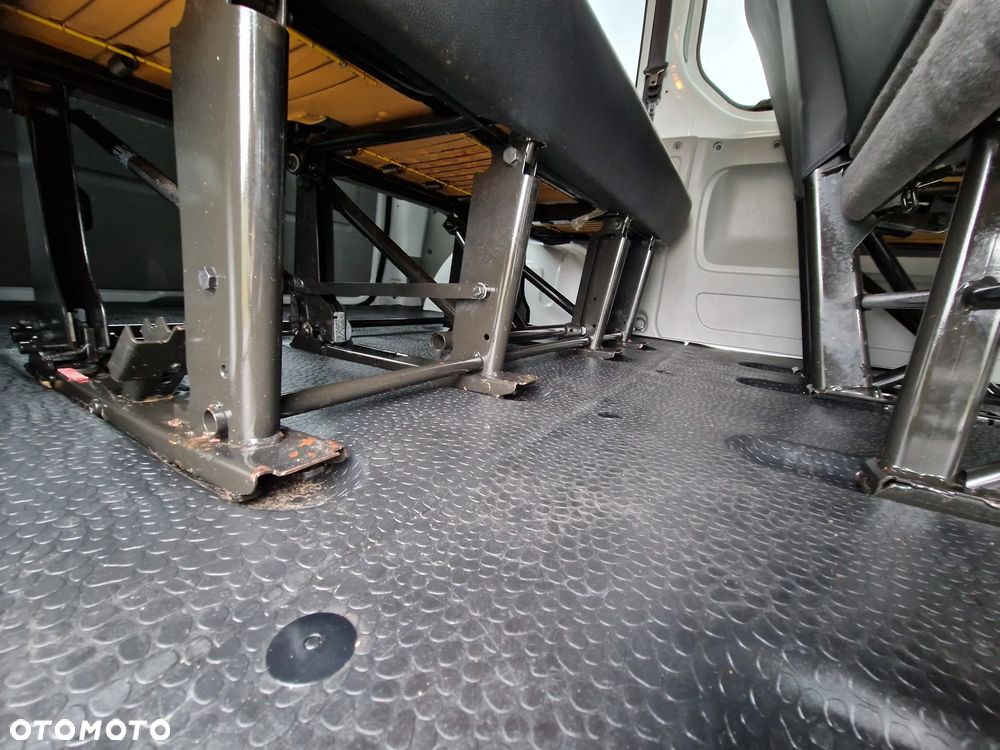 Renault Trafic Passenger Expression - 31