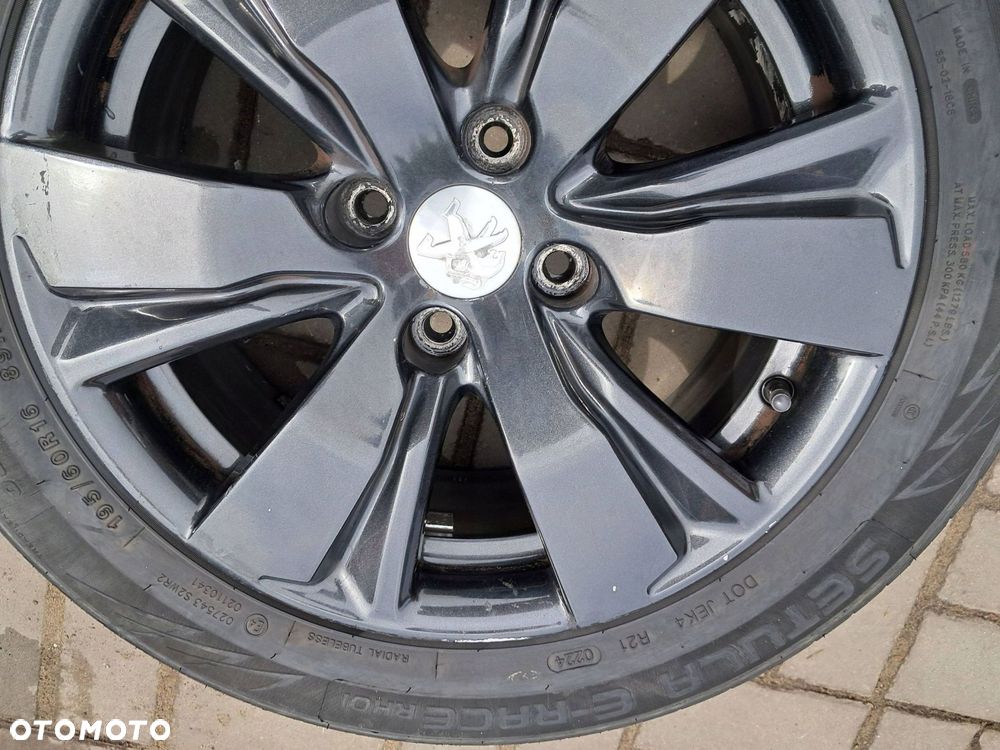 peugeot 2008 i felgi aluminiowe 16" 9678398177 6,5j et20 4x108 - 13