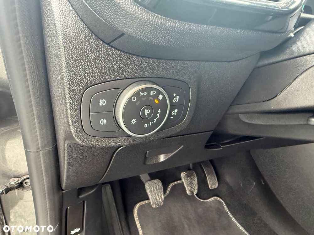 Ford Fiesta 1.0 EcoBoost S&S TITANIUM - 13