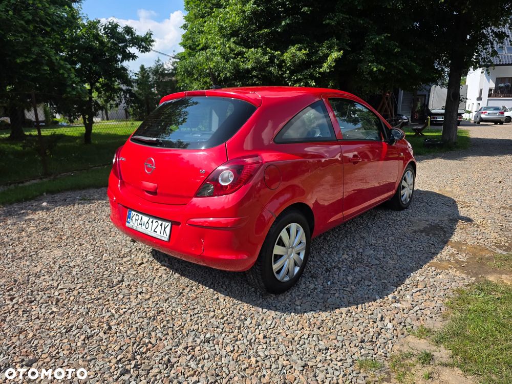 Opel Corsa 1.4 16V Cosmo - 3