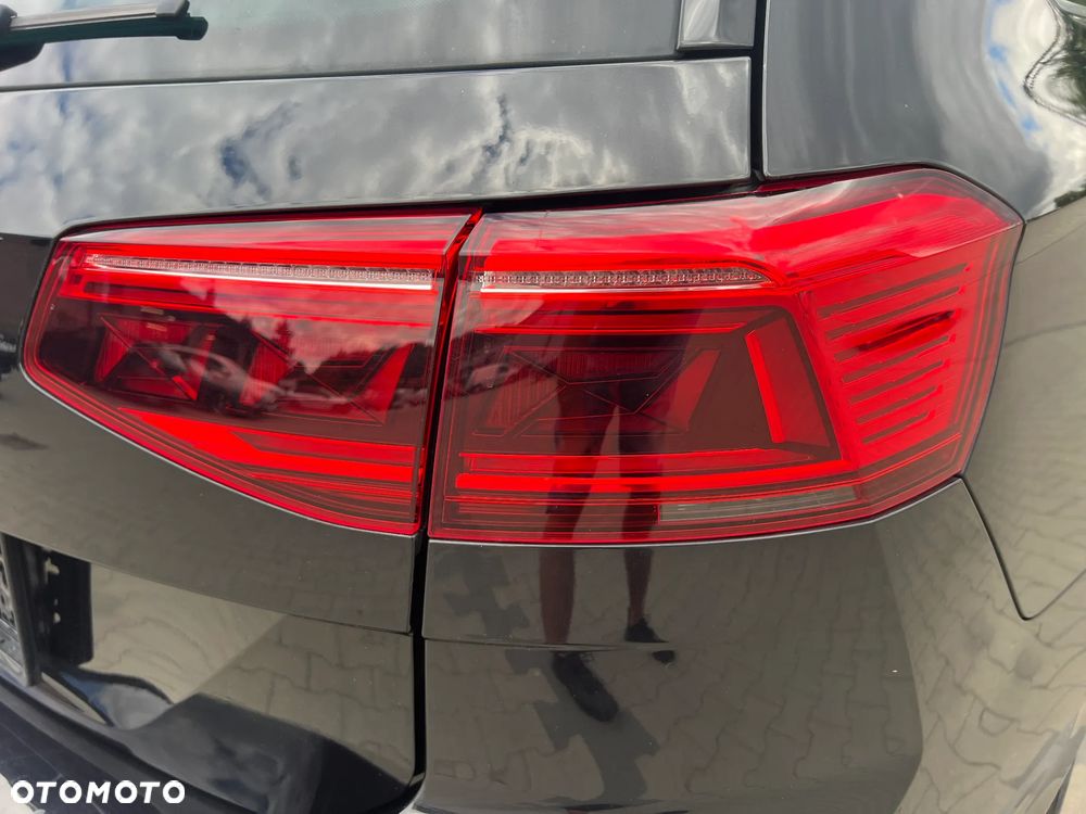 Volkswagen Passat 2.0 TDI SCR DSG Comfortline - 34