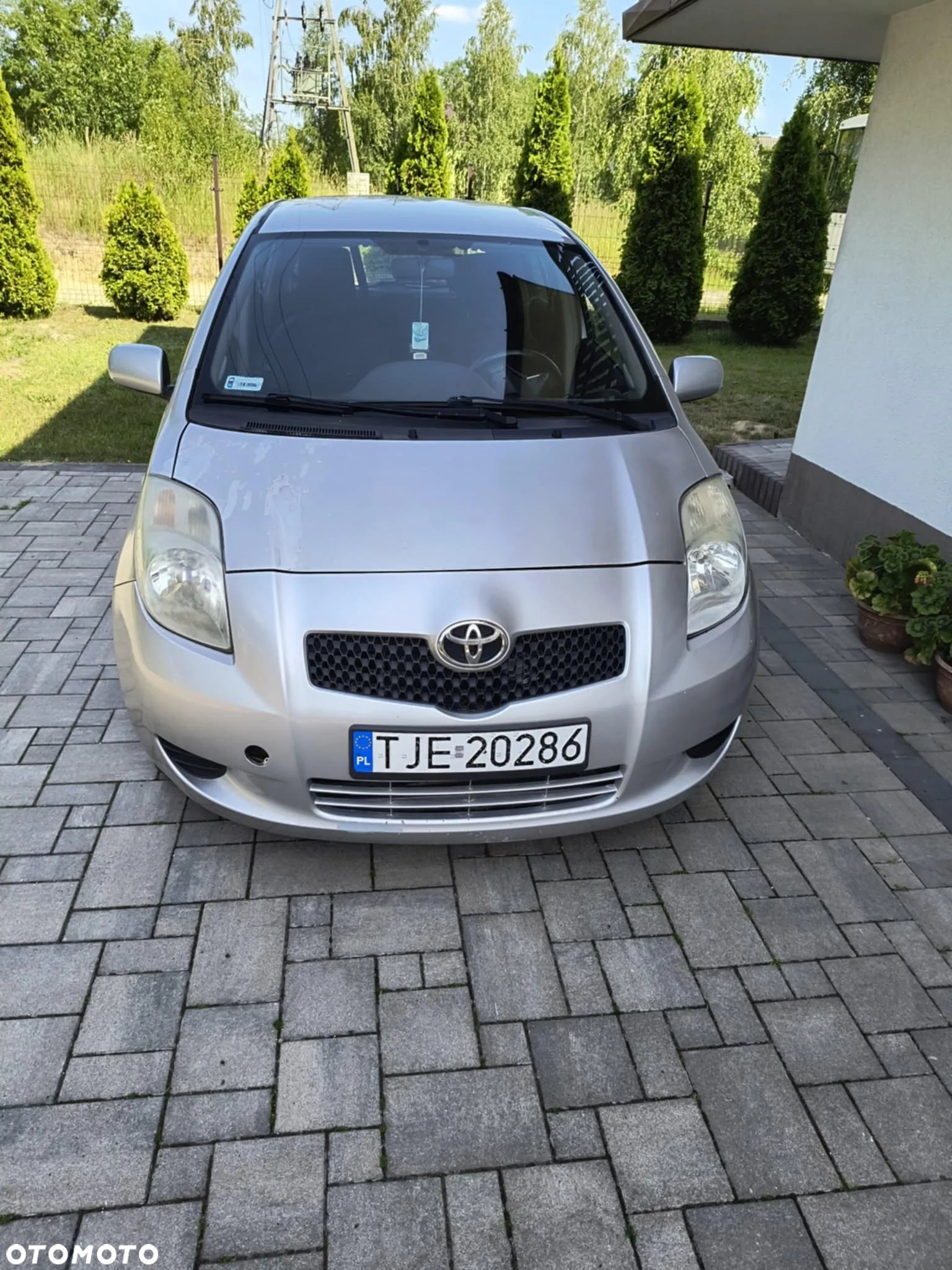 Toyota Yaris - 4