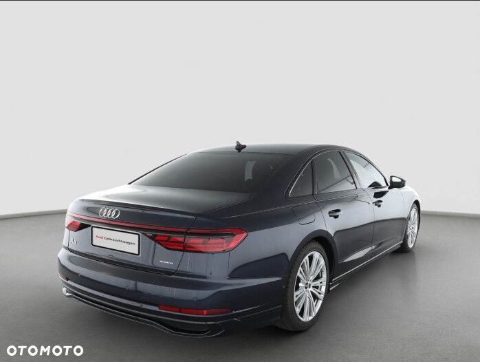Audi A8 - 3