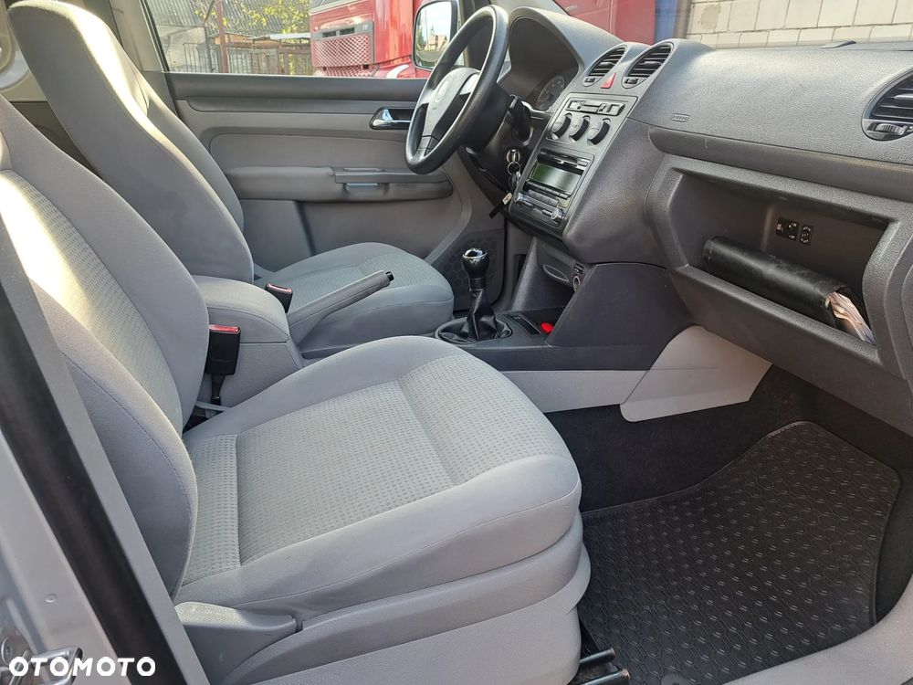 Volkswagen Caddy 1.6 Life (5-Si.) - 9
