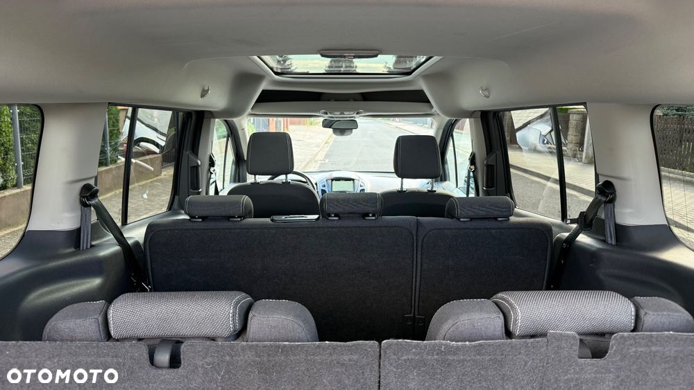 Ford Tourneo Connect Grand - 19