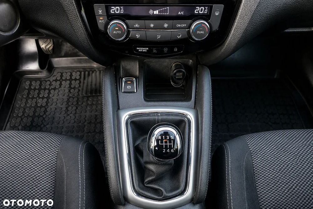 Nissan Qashqai - 16