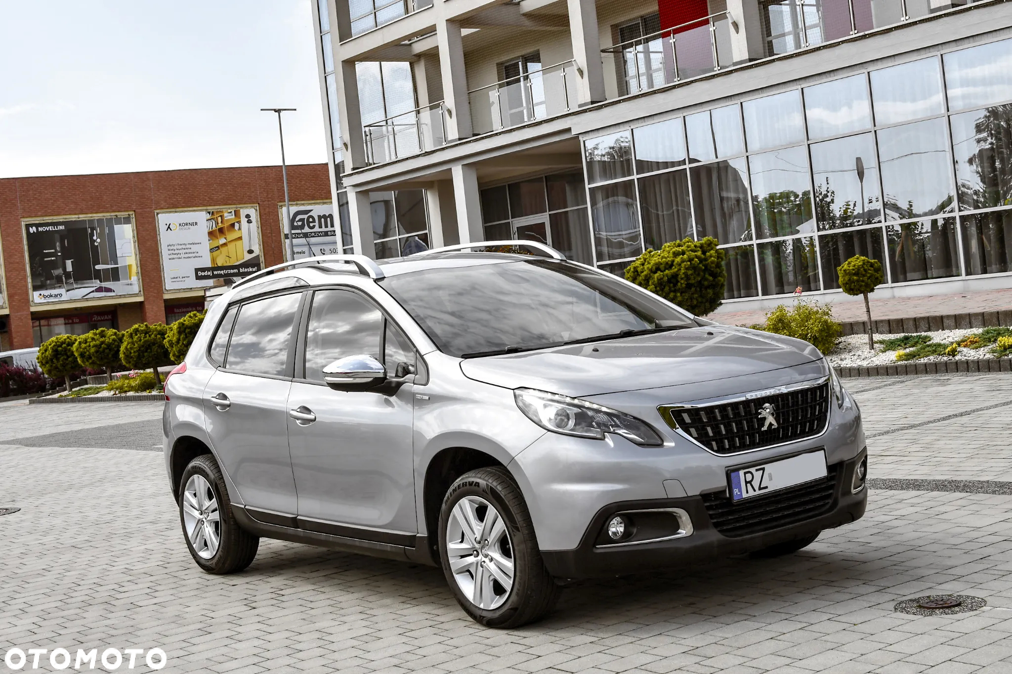 Peugeot 2008 1.2 Pure Tech Active - 2