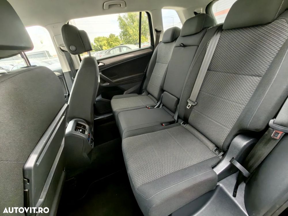 Volkswagen Tiguan - 19