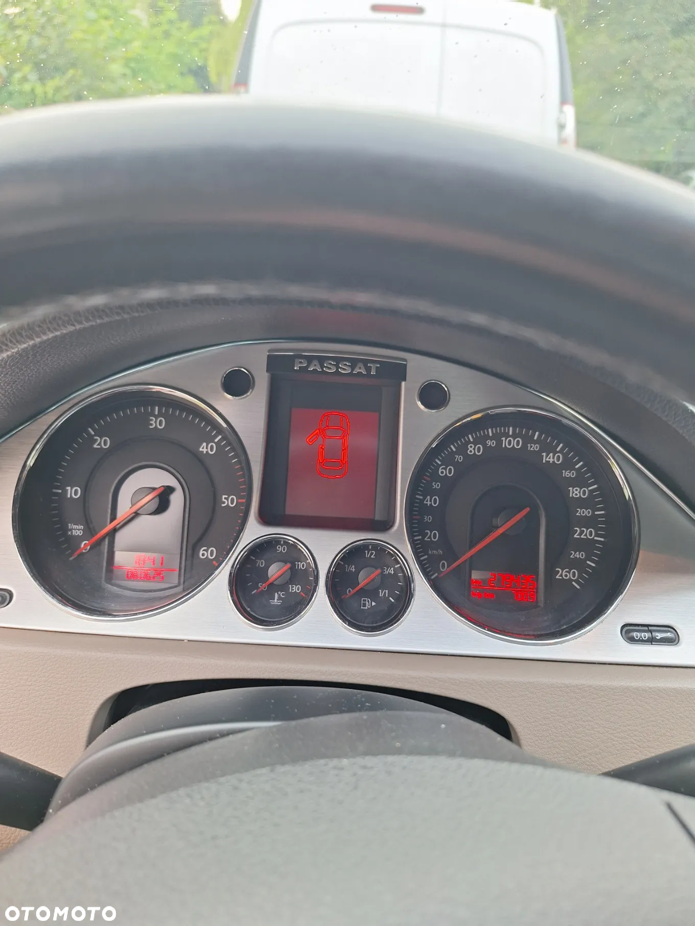 Volkswagen Passat - 8