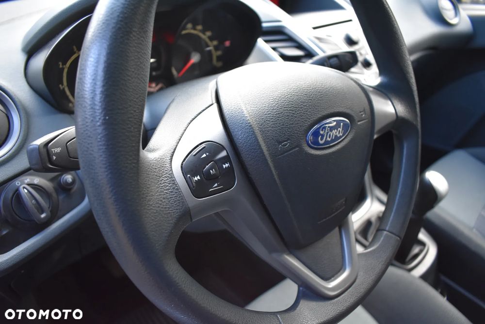 Ford Fiesta 1.25 Trend - 11