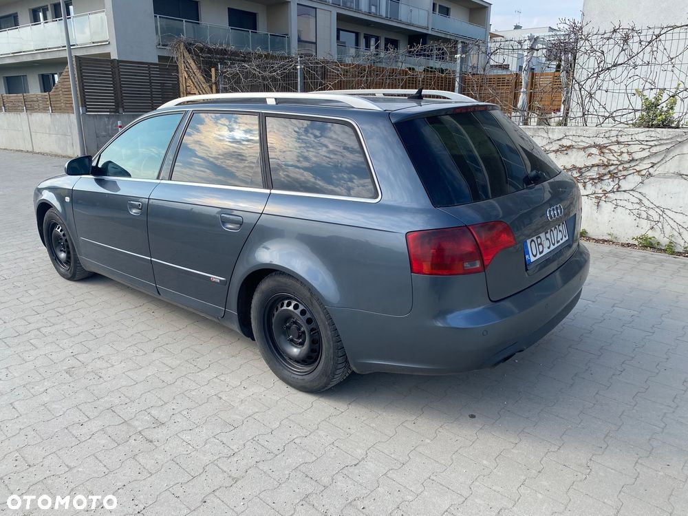 Audi A4 Avant 2.0 TDI - 11