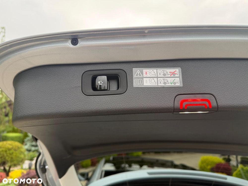 Mercedes-Benz Klasa C 220 d 9G-TRONIC AMG Line - 30