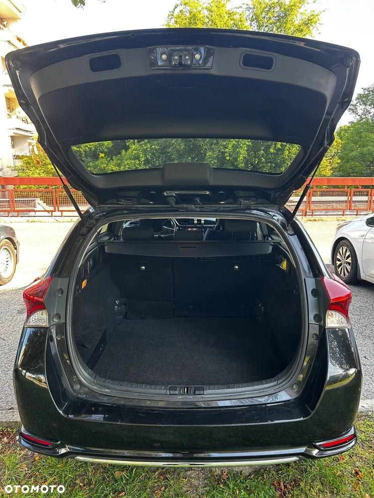 Toyota Auris - 18