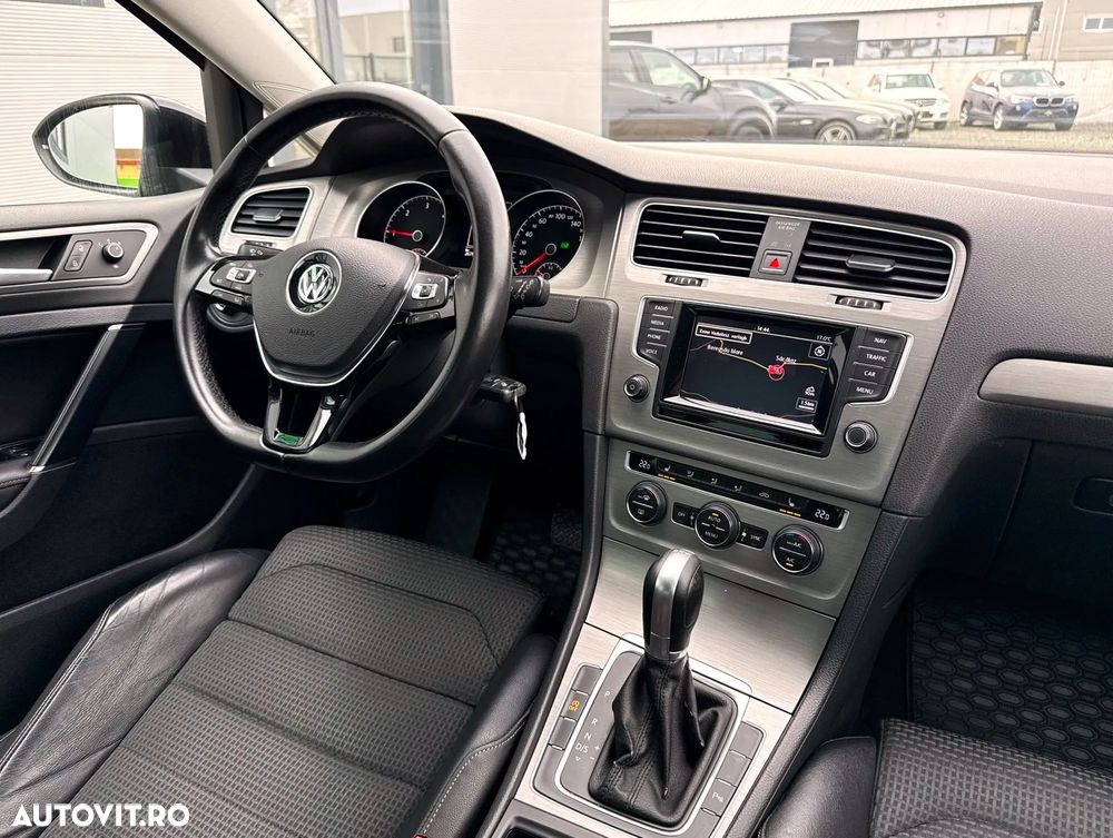 Volkswagen Golf 1.6 TDI DPF BMT DSG Highline - 9