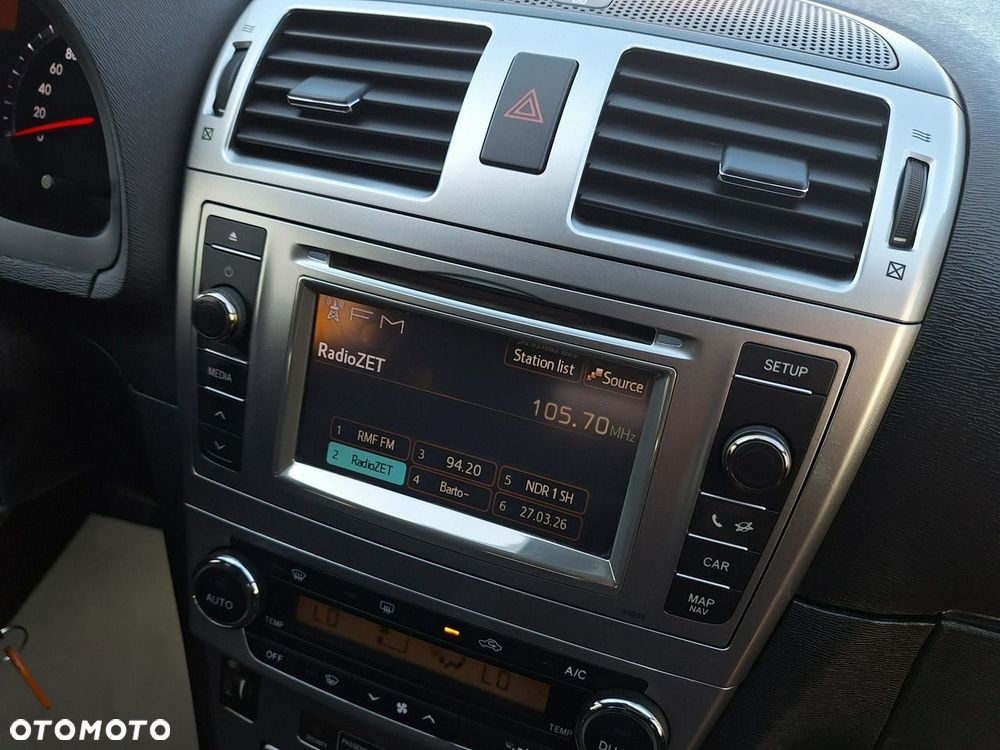 Toyota Avensis - 14