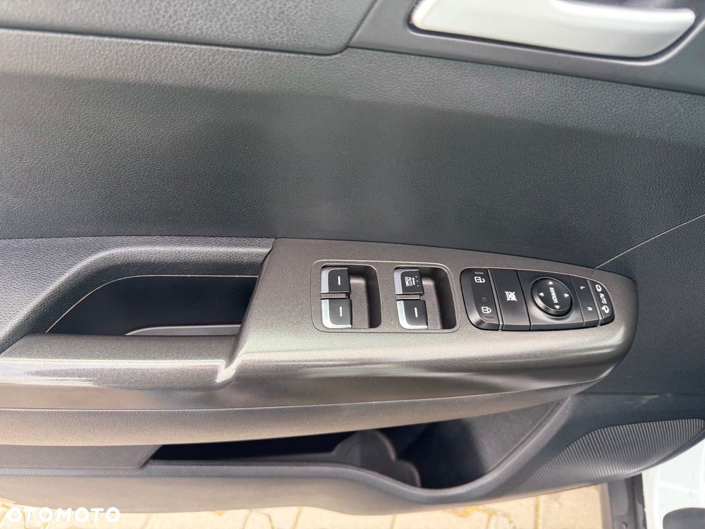 Kia Sportage 1.6 GDI M 2WD - 22