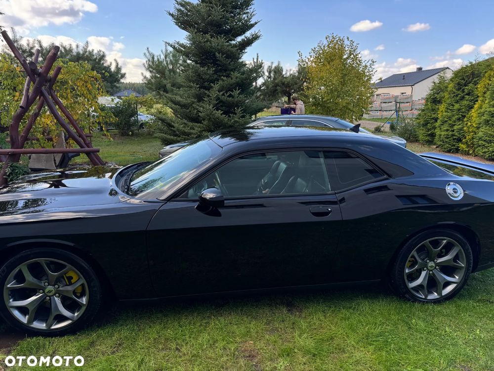 Dodge Challenger - 18