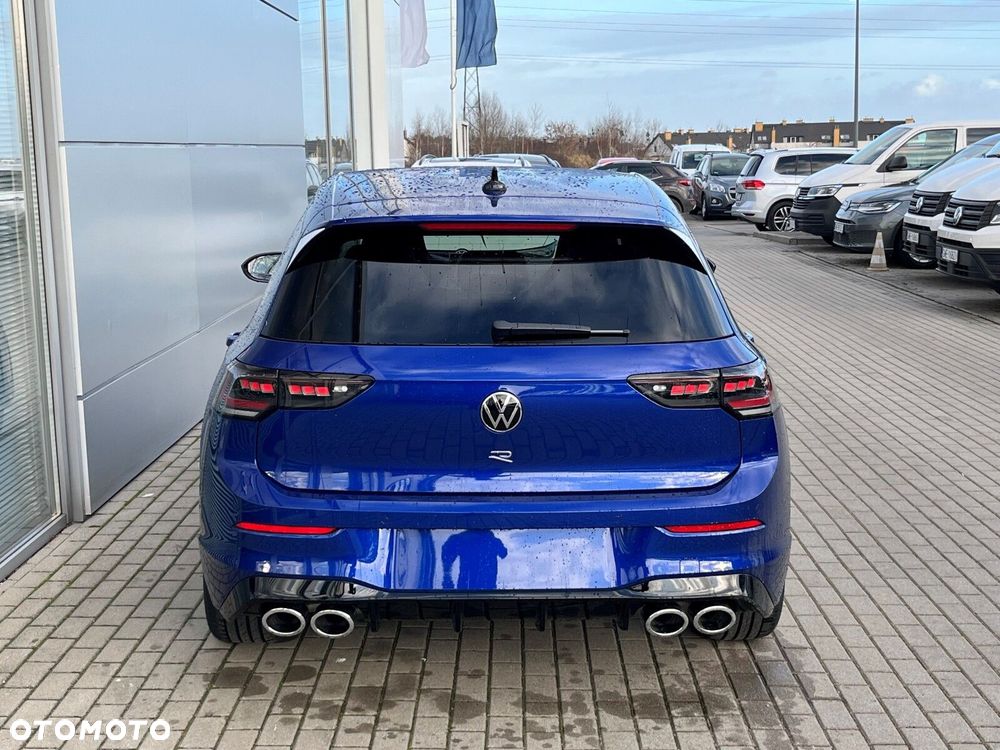 Volkswagen Golf - 4