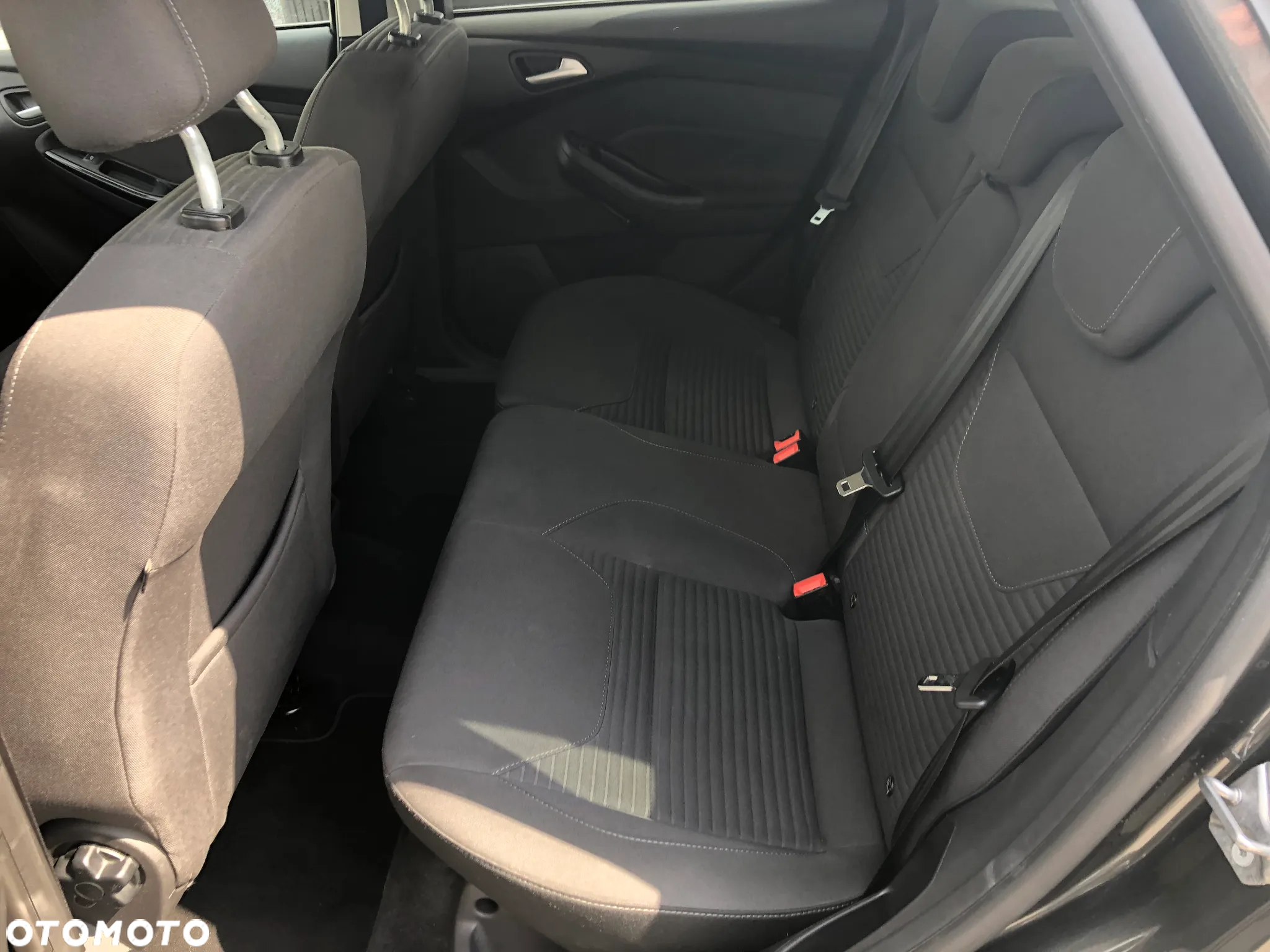 Ford Focus 1.0 EcoBoost Titanium - 25