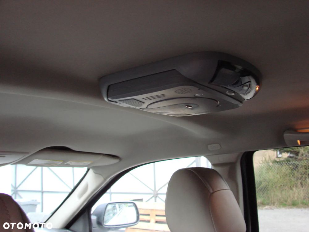 Jeep Grand Cherokee - 23