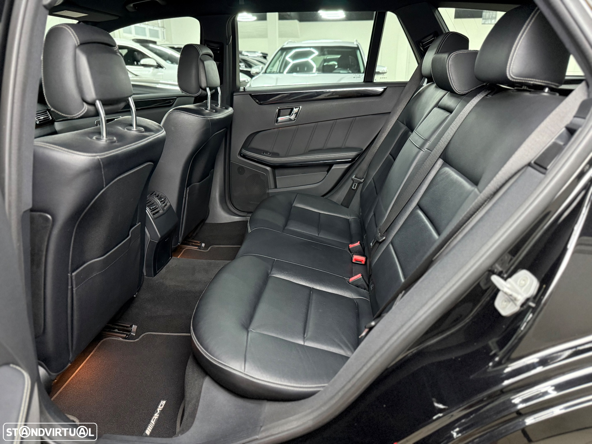 Mercedes-Benz E 350 CDi Avantgarde BlueEfficiency - 24