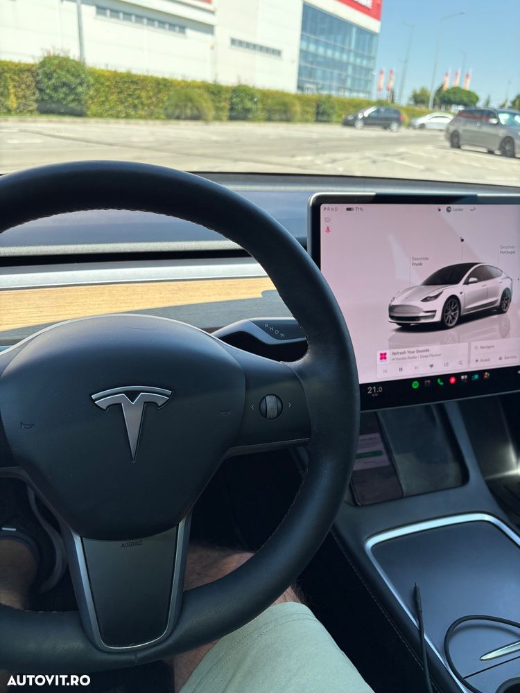 Tesla Model 3 RWD - 5