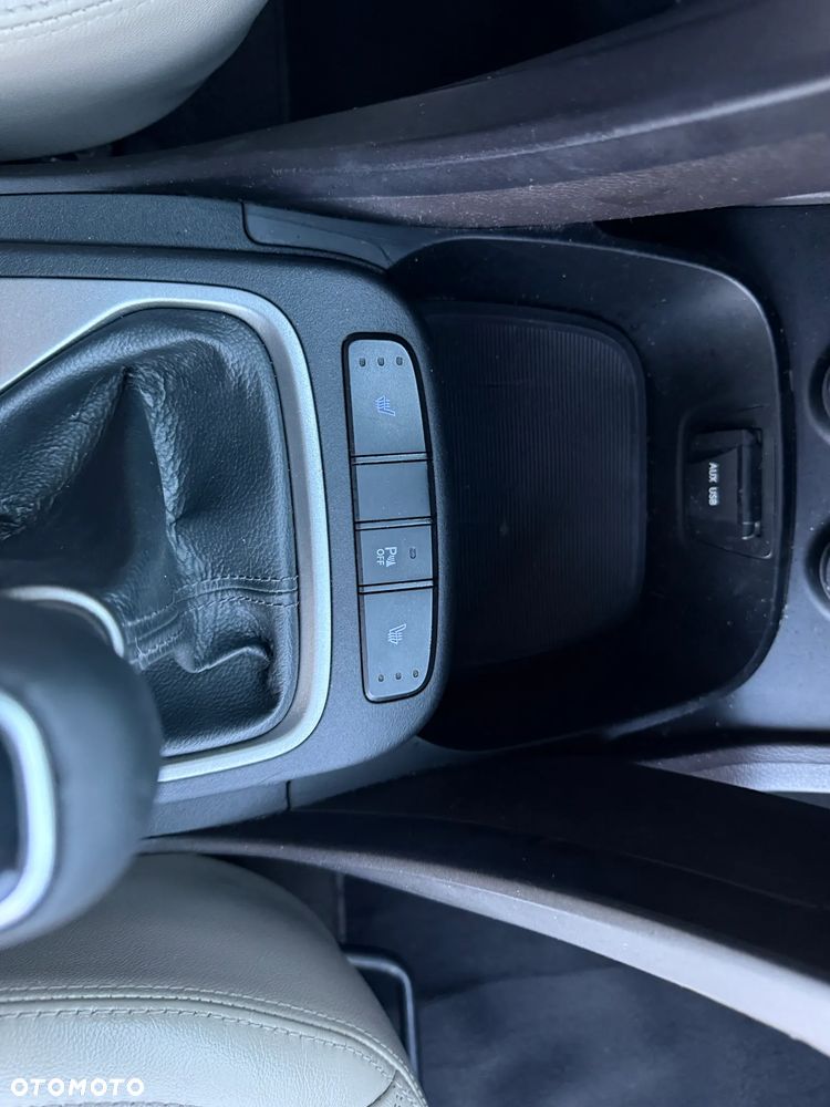 Hyundai Santa Fe - 34