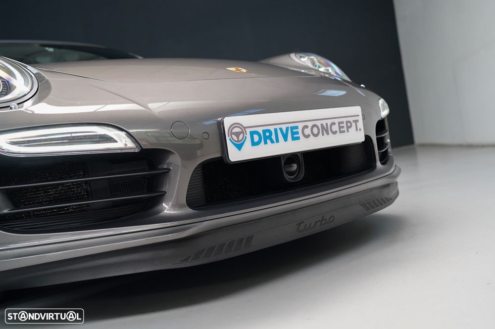 Porsche 911 (991) Turbo PDK - 16