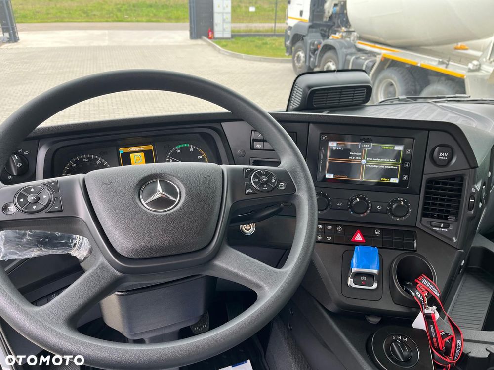 Mercedes-Benz Arocs 3740 - 5