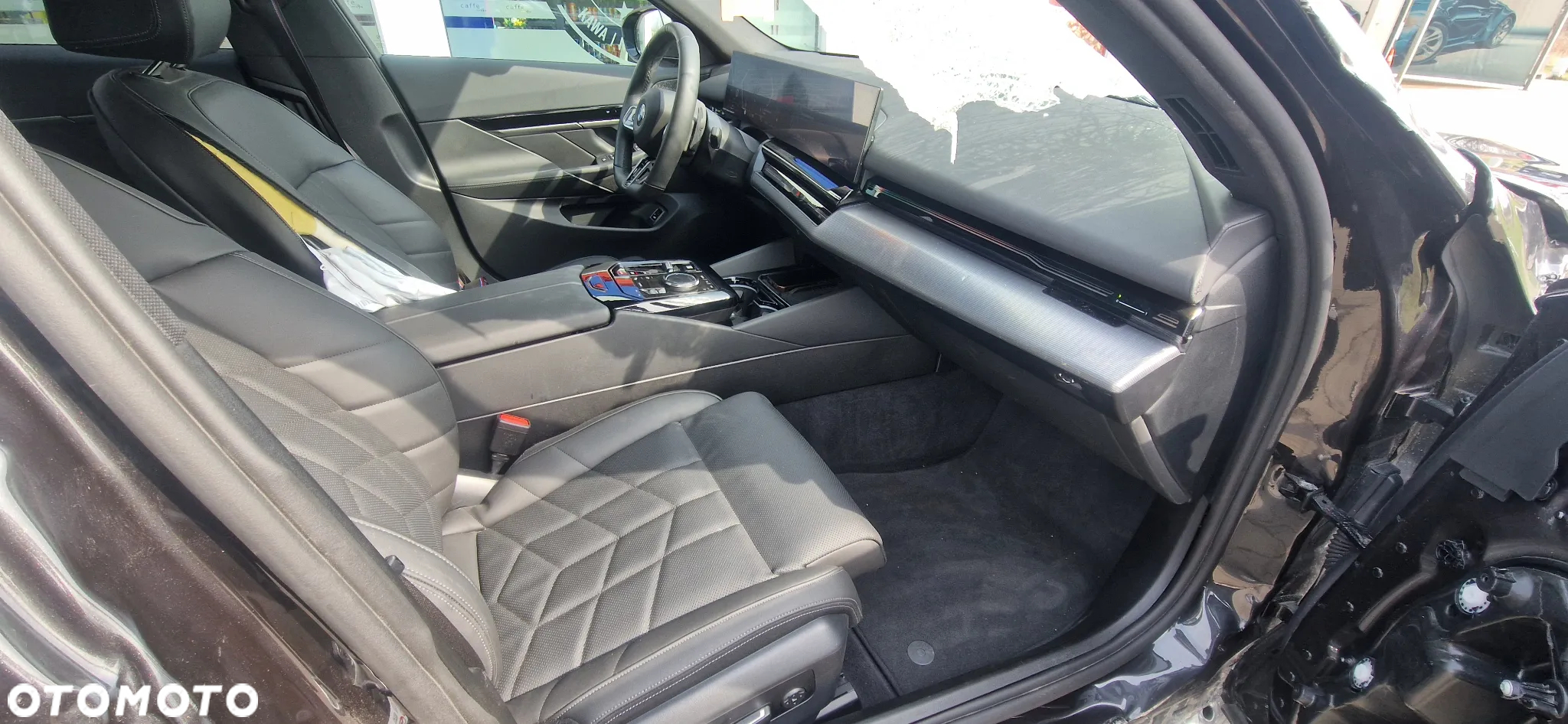 BMW Seria 5 520i mHEV M Sport - 22