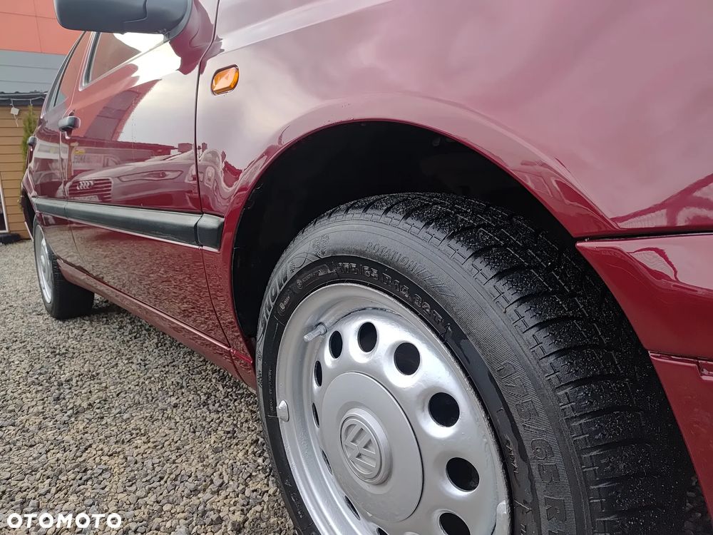 Volkswagen Golf 1.8 - 10