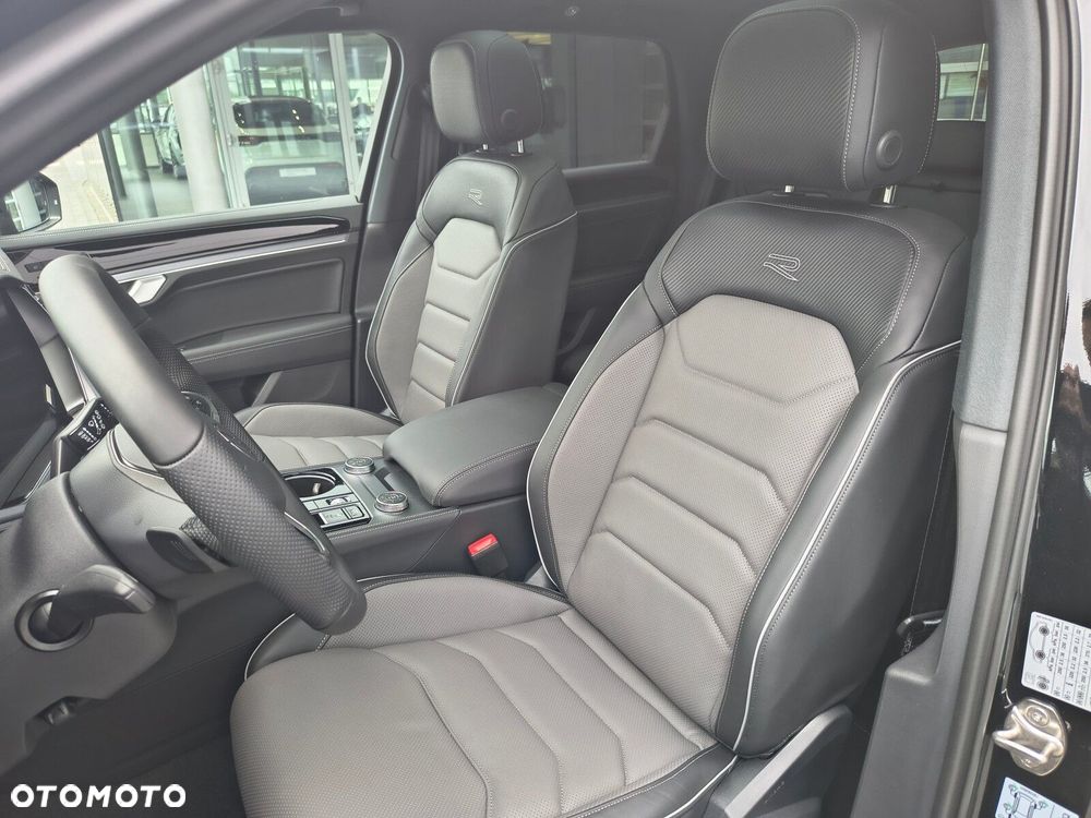 Volkswagen Touareg - 13