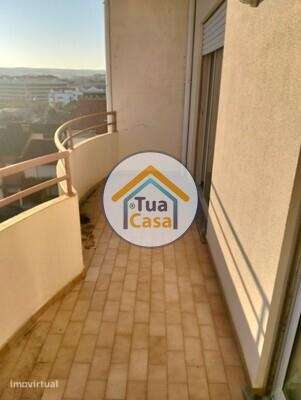 T3 Usado em Ourém, Arrecadação, Lugar Garagem, Varandas, Elevador - Grande imagem: 3/21
