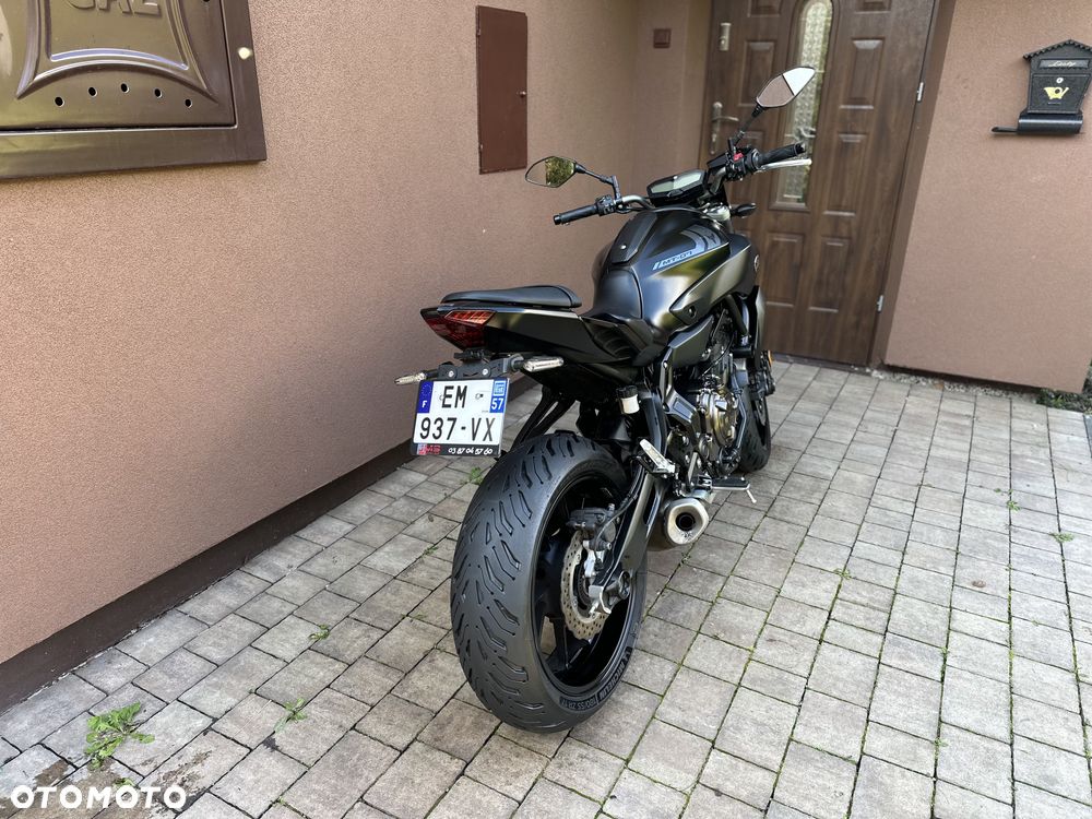 Yamaha MT - 9