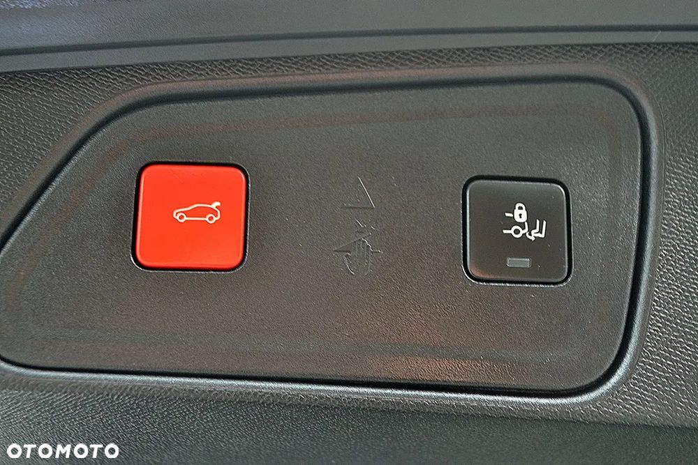 Peugeot 3008 BlueHDi 130 Stop & Start EAT8 GT Pack - 22