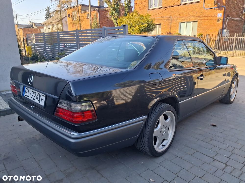 Mercedes-Benz Klasa E - 4