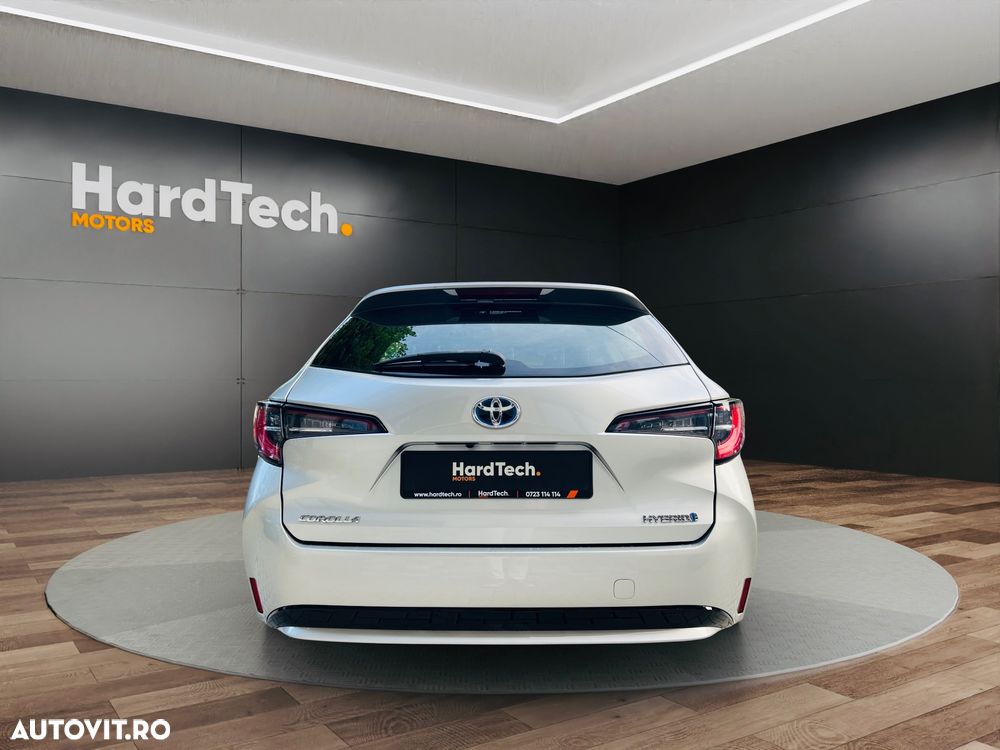 Toyota Corolla 1.8 HSD Business Plus - 5
